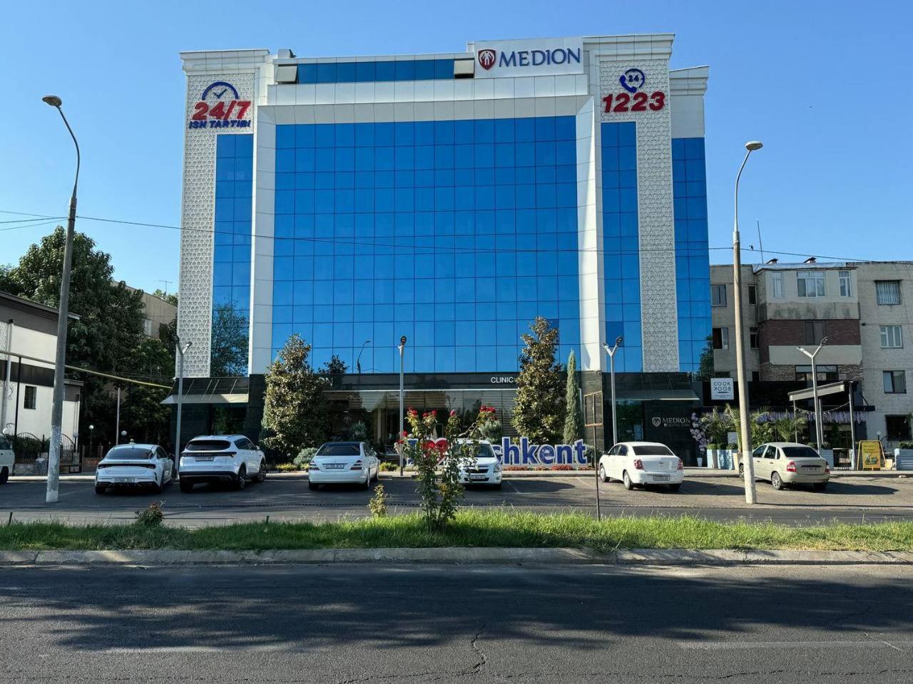 Abay Street- Tashkent City Center Exteriör bild