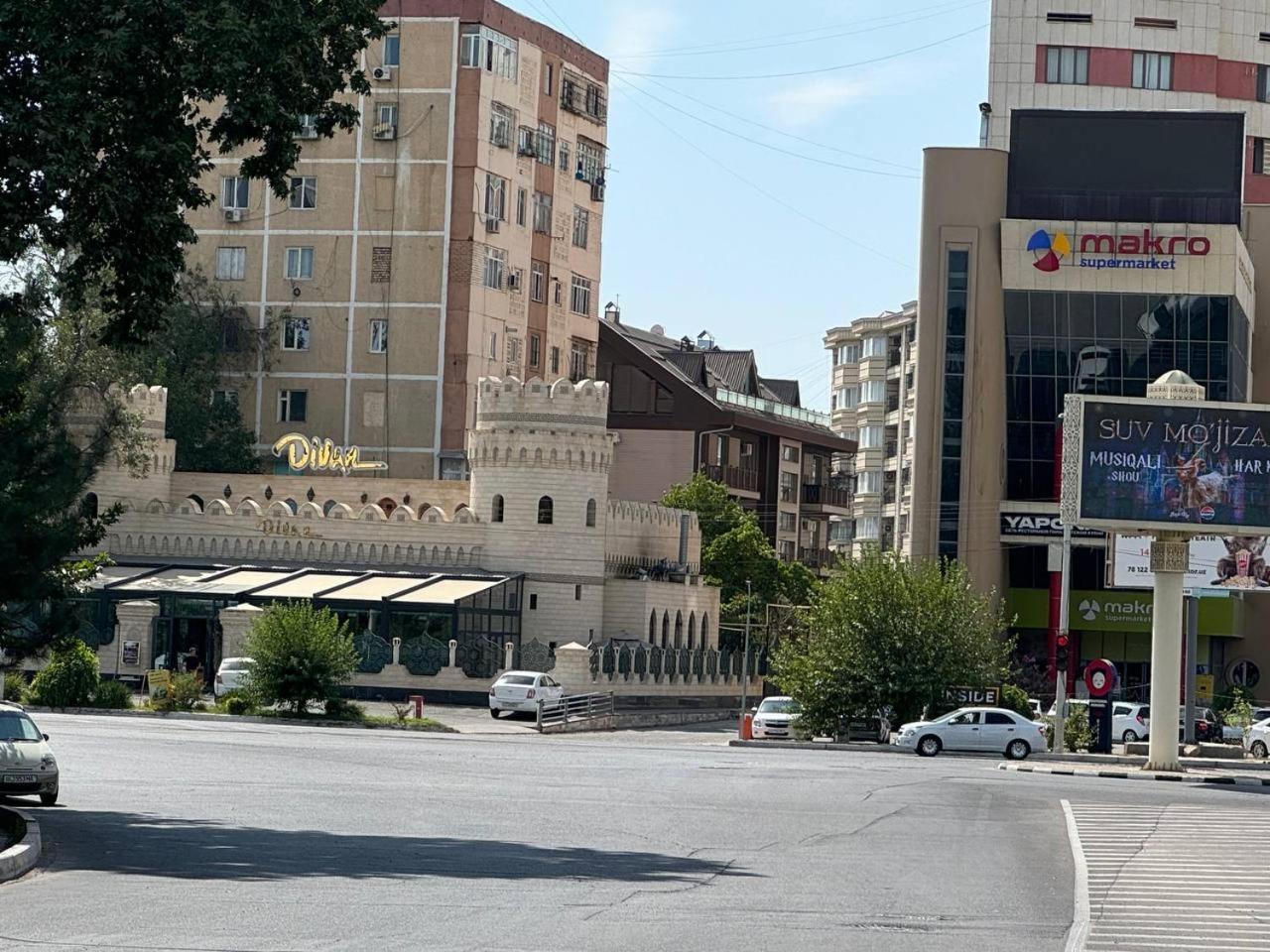 Abay Street- Tashkent City Center Exteriör bild